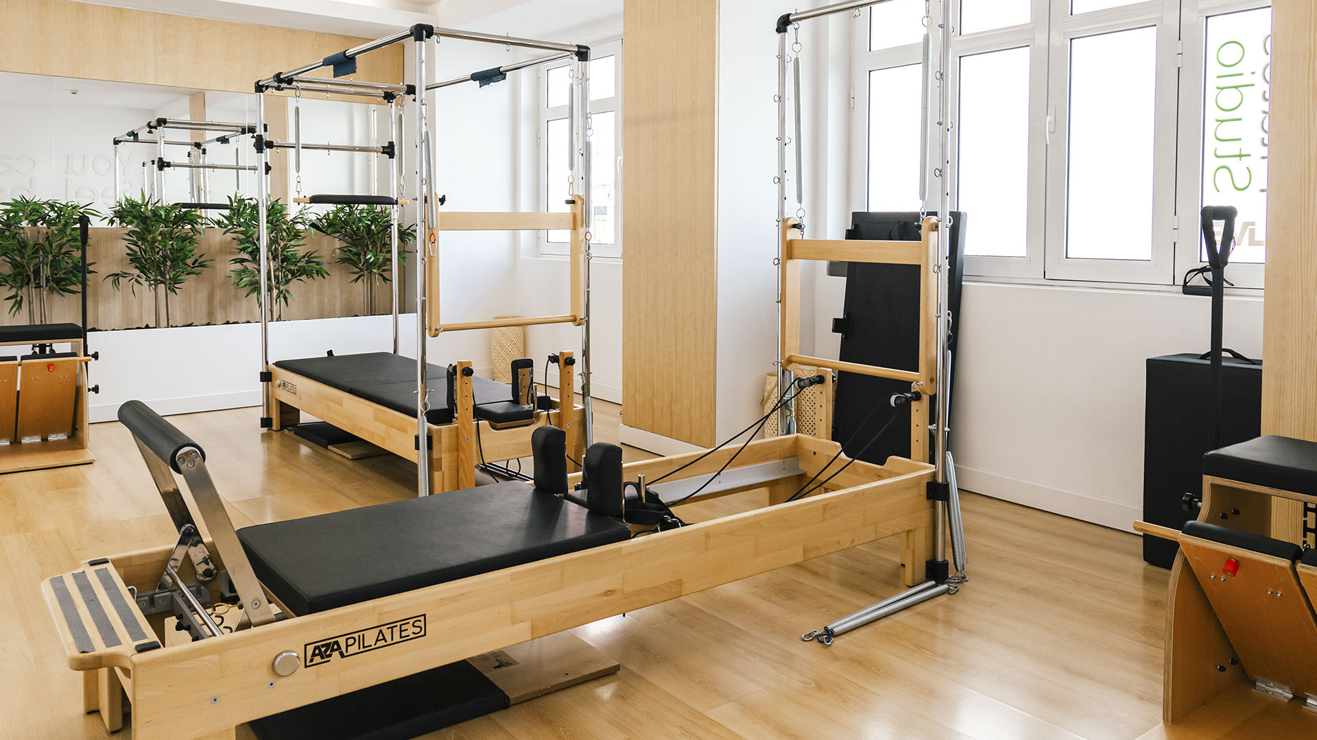 O novo estúdio de pilates de Lisboa é uma fuga para o stress da vida diária